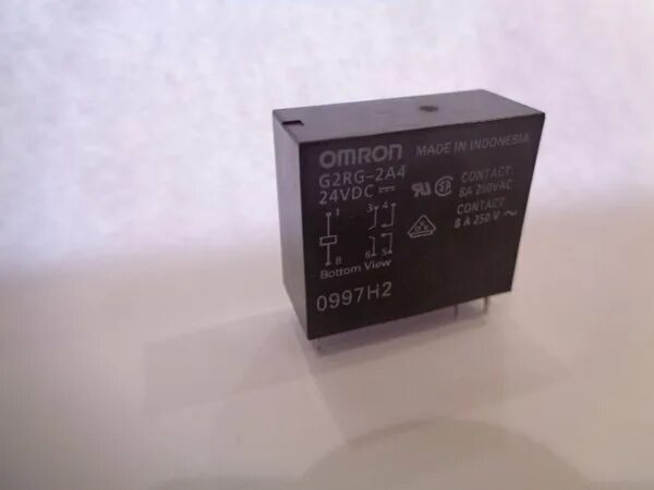 Реле 24 вольта купить. Реле Omron 0787h3. Реле Омрон 24в. Мини реле Omron 24v. Реле 24 вольта Omron.