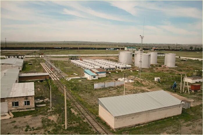 Поселок чушка порт кавказ. Нефтебаза со спутника. Топливно заправочный комплекс. Нефтебаза кавказская где находится. Нефтебаза кавказская где находится.