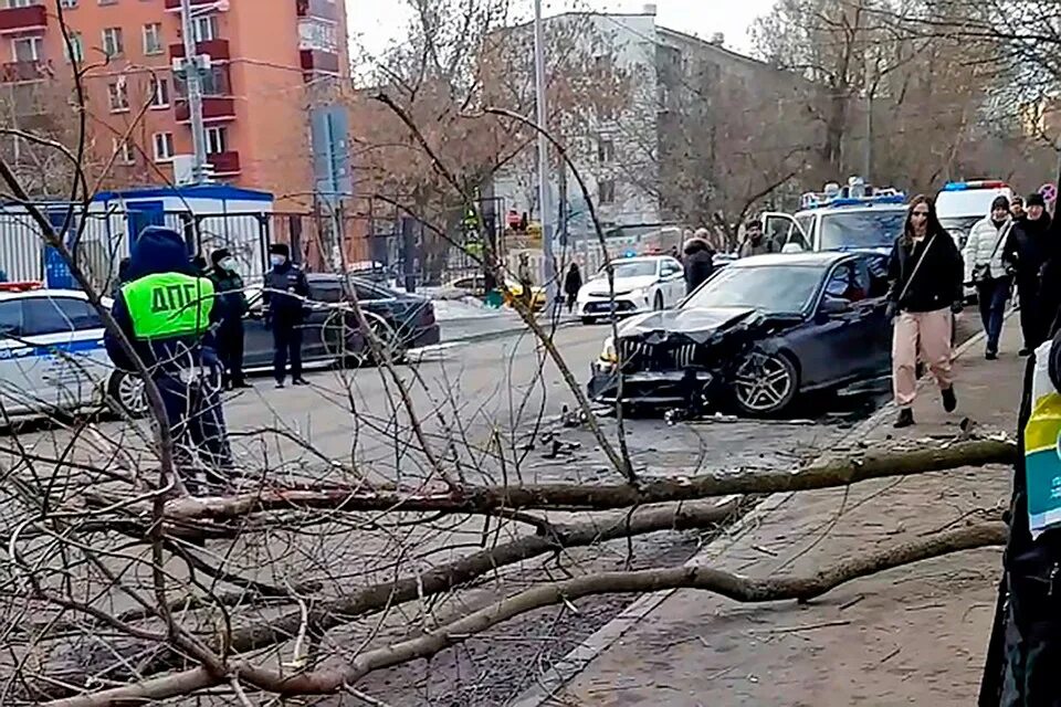 Авария Мерседес Москва. Случай в москве вчера