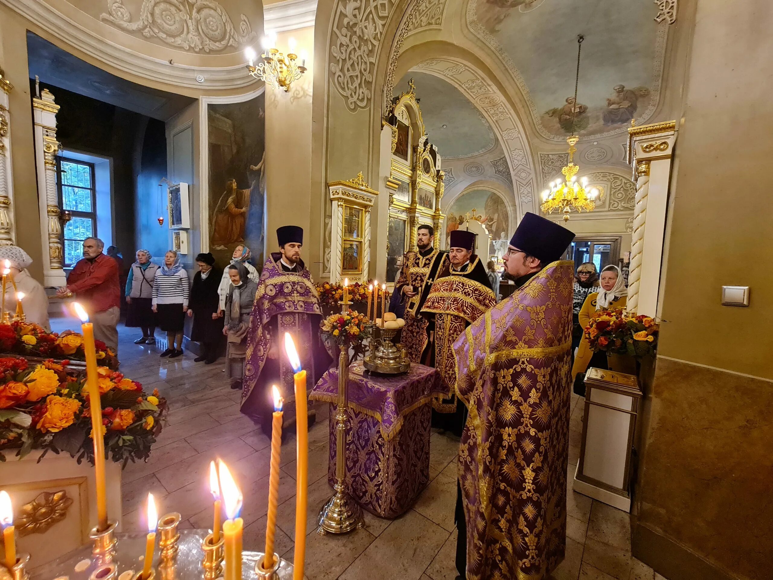 Какой сегодня 27 февраля праздник церковный. Воздвижение в 2022. Воздвижение Креста Господня. Крестовоздвижение праздник 2022. Воздвижение Креста Господня строгий пост.