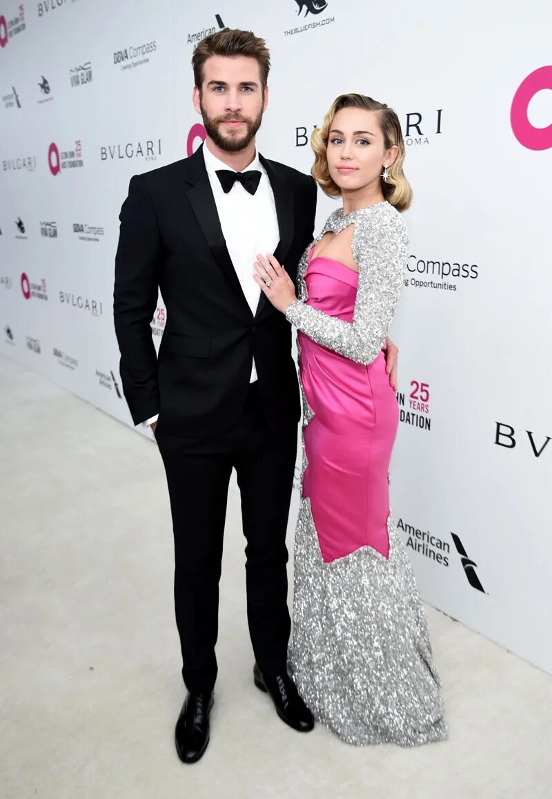 Майли расстались. Майли Сайрус и Лиам Хемсворт. Miley Cyrus and Liam Hemsworth. Лиам муж Майли. Муж Майли Сайрус Лиам.