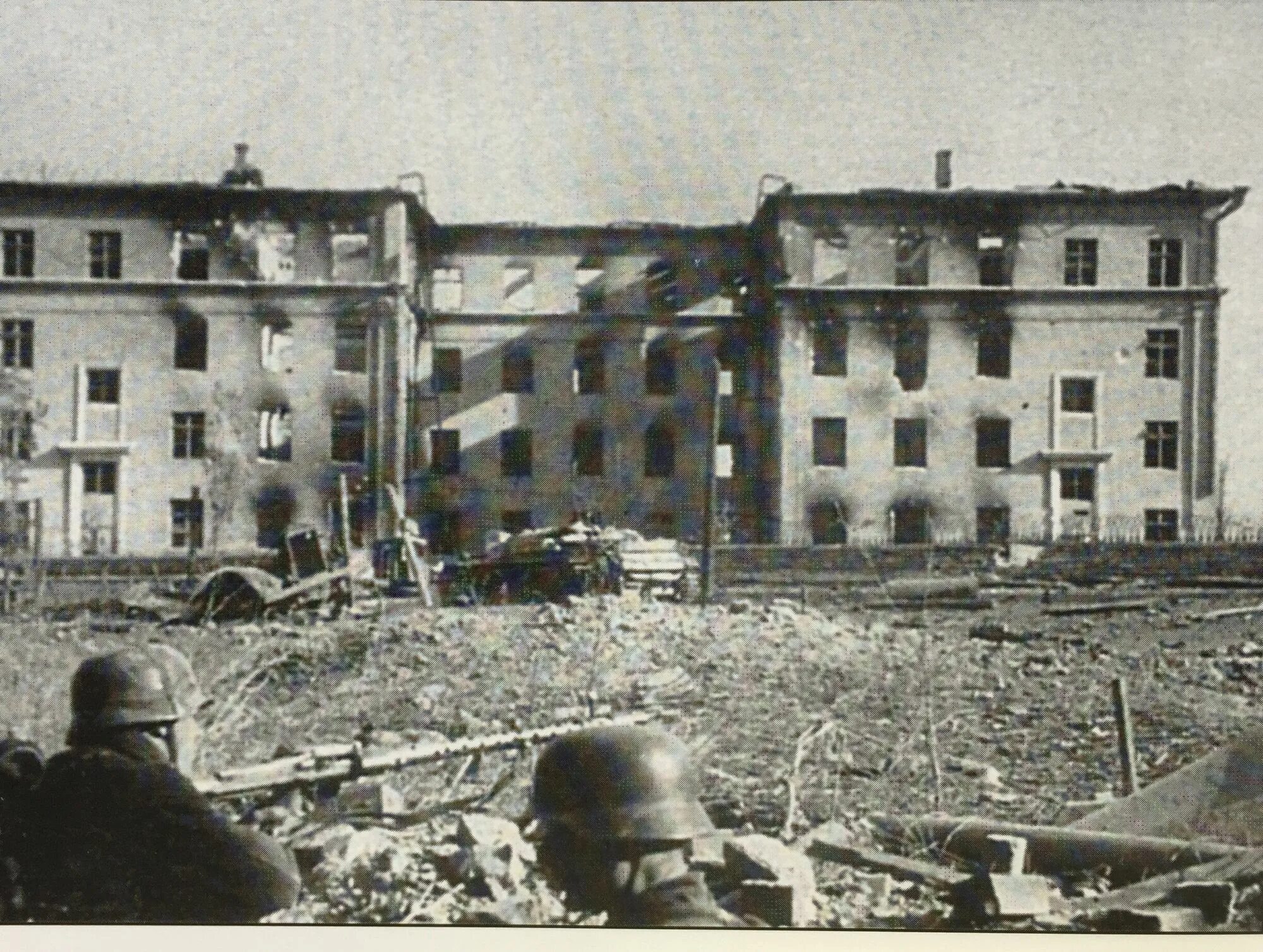 Воронеж 1942 чижовский плацдарм. Битва в сталинграде 1942. Военная школа 1942. Сталинградская битва сражение 1942. Битва за сталинград 1942.