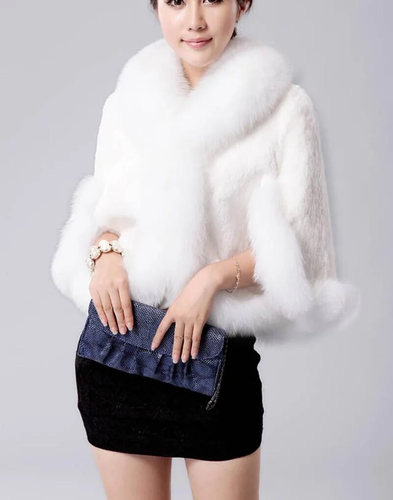 белая шуба луи джо. белое пальто из искусственного меха. соболиная шуба белая. женская белая шуба. меховая куртка асос.