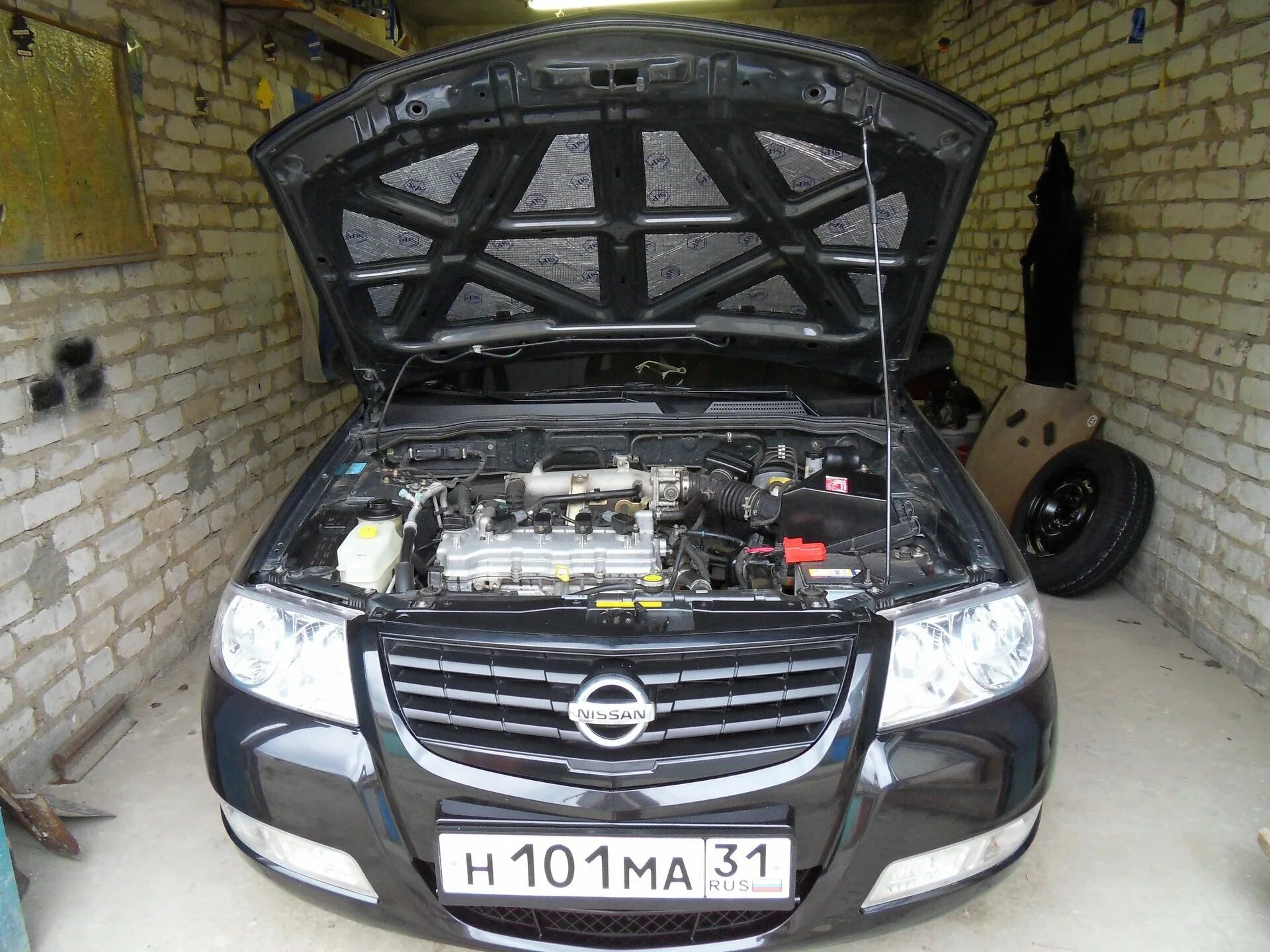 Ниссан Альмера Классик b10. Капот Ниссан Альмера Классик. Обшивка капота Nissan Almera g15. Шумоизоляция Nissan Almera g15. Капот ниссан альмера g15 купить