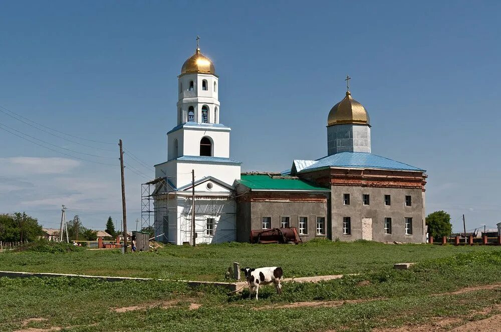 Где находился каменный брод. Храм Казанской каменный брод. Каменный брод Самарская область Церковь. Храм Казанской иконы каменный брод Самарская область. Каменный брод Ростовская область храм.