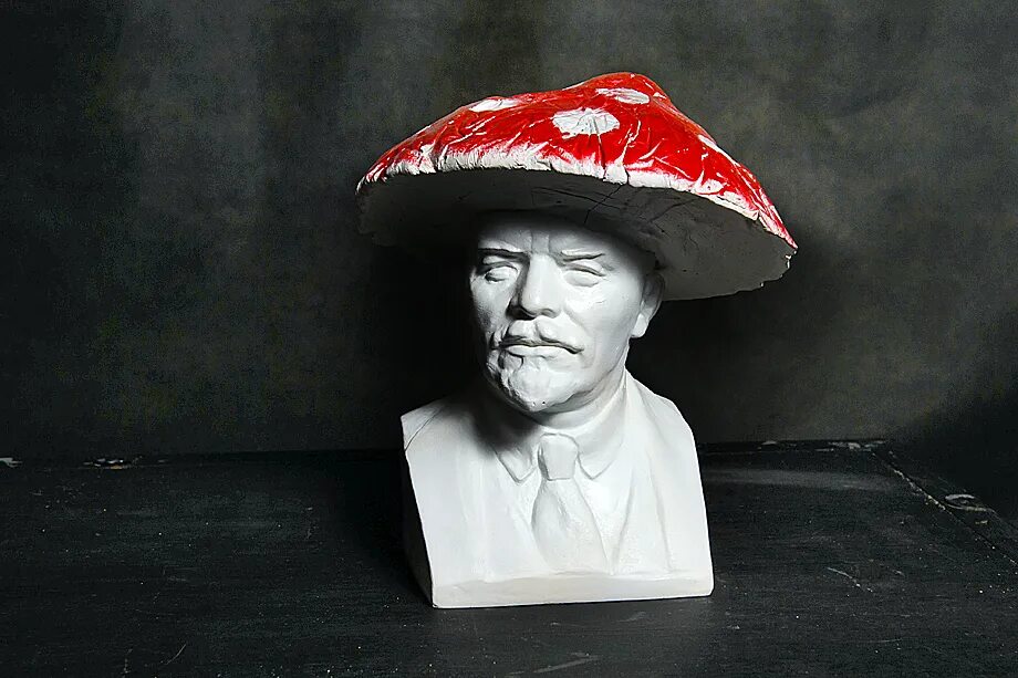 Ленин был грибом. Ленин гриб курехин. ленин гриб броневик грибница.