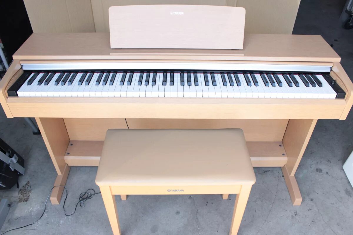 Yamaha arius. Yamaha ydp 145. Цифровое пианино yamaha ydp-163. Yamaha arius ydp-145. Фортепиано электронное коричневое.
