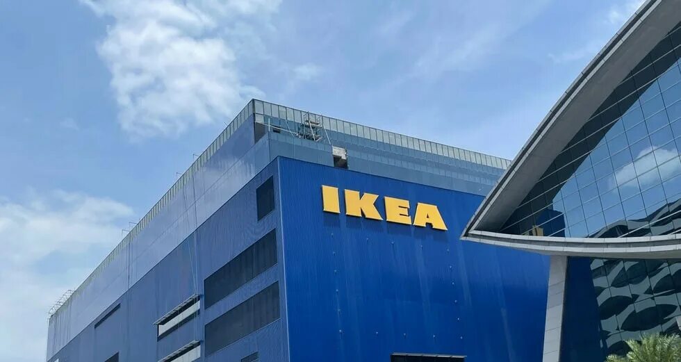 Икеа покупки. Покупатель в магазине. Ikea доставка. Икеа фото магазина. Самая большая икеа в москве.