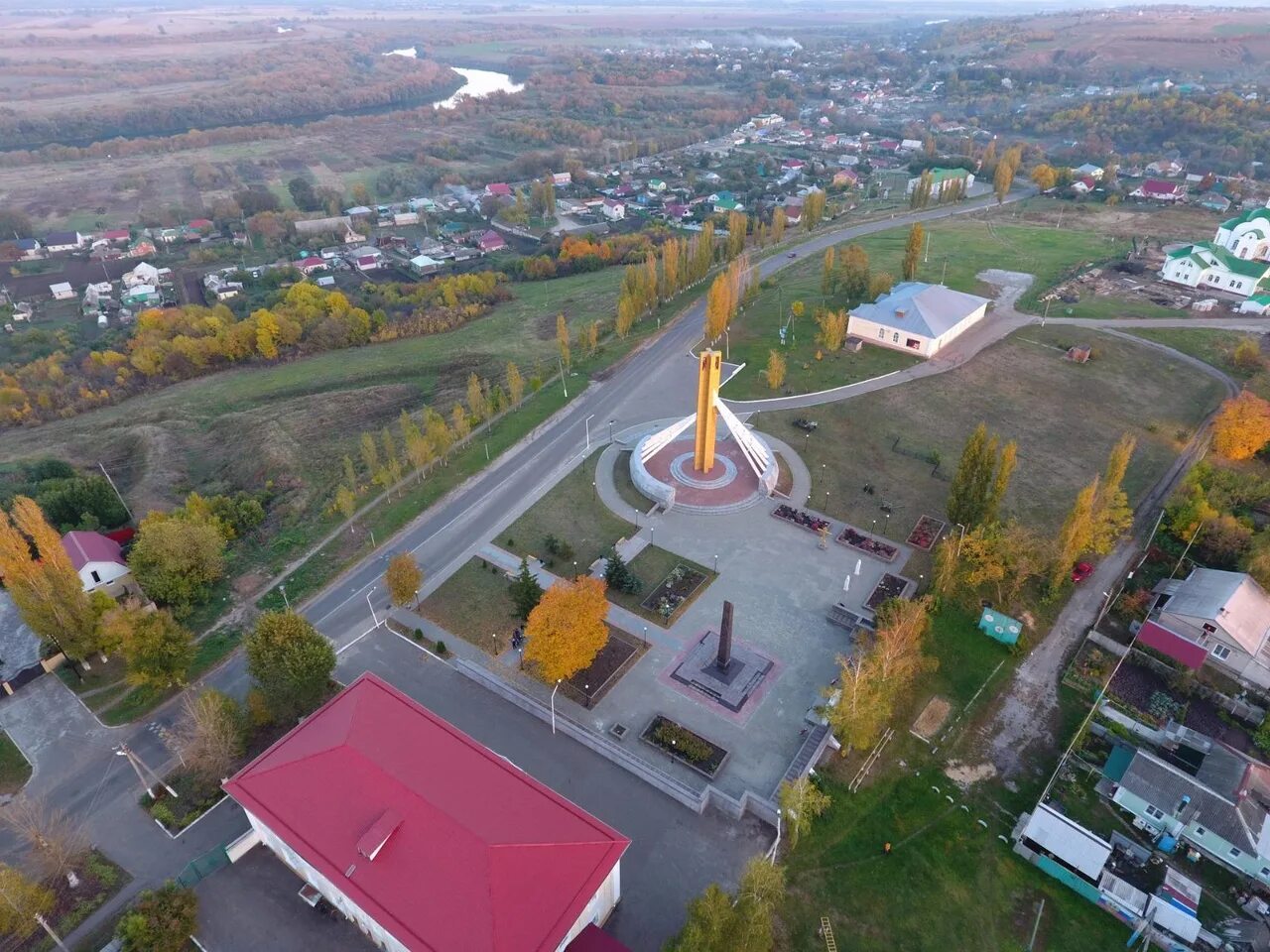 Хохольский. Село Гремячье Хохольского района Воронежской области. Мемориальный комплекс села Гремячье. Гремячье (Хохольский район). Мемориальный комплекс села Гремячье пушки.