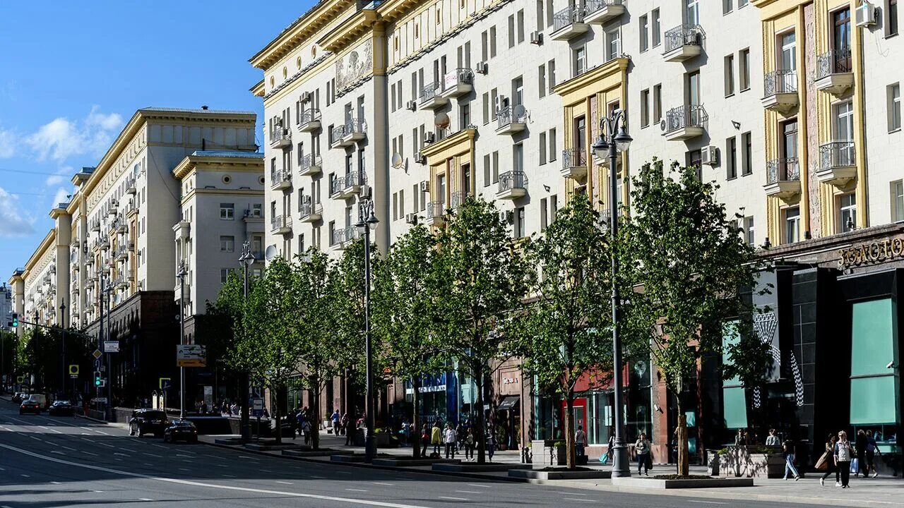 Главная улица москвы тверская. Тверская улица дом 50 москва. Москва тверская земля. Тверская д. Тверская москва.