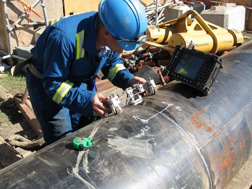 Магнито-порошковая дефектоскопия сварных швов. Вик визуально измерительный контроль сварных соединений. Качество сварных швов трубопроводов. Качество сварных швов трубопроводов. Дефектоскопист сварных швов.