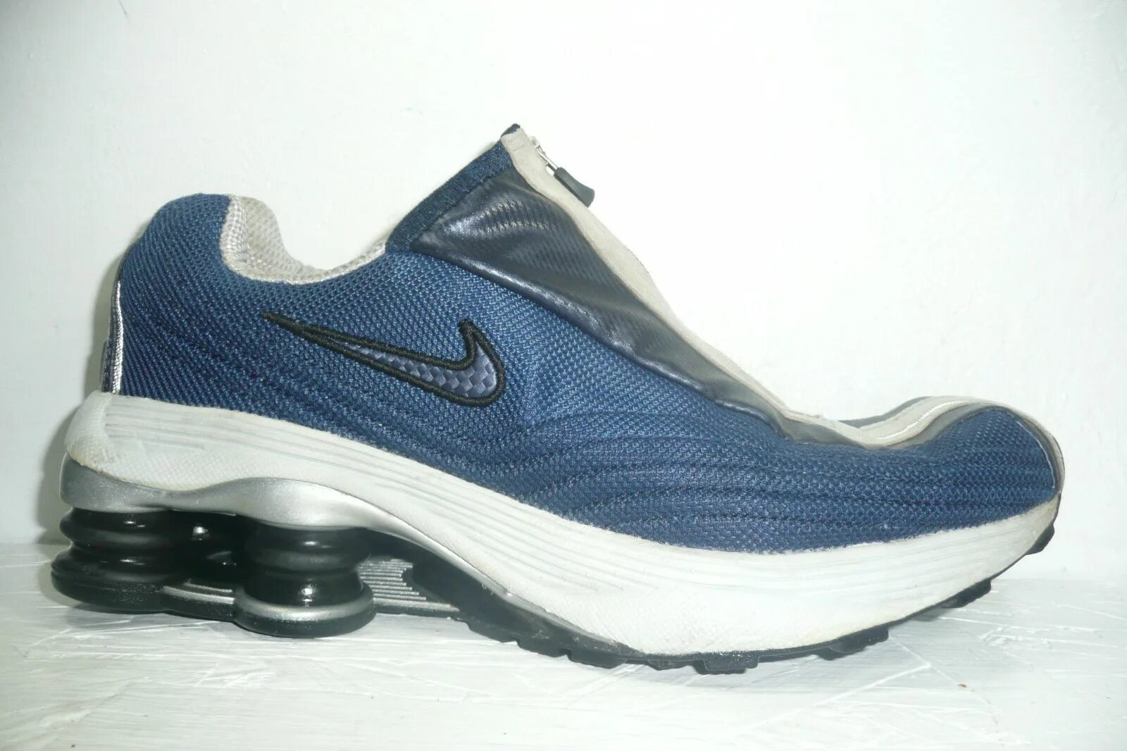 Nike Shox r4. Nike Shox Plus. Nike Shox r4 zip. TN Air Shox. Кроссовки найк оригинал сайт