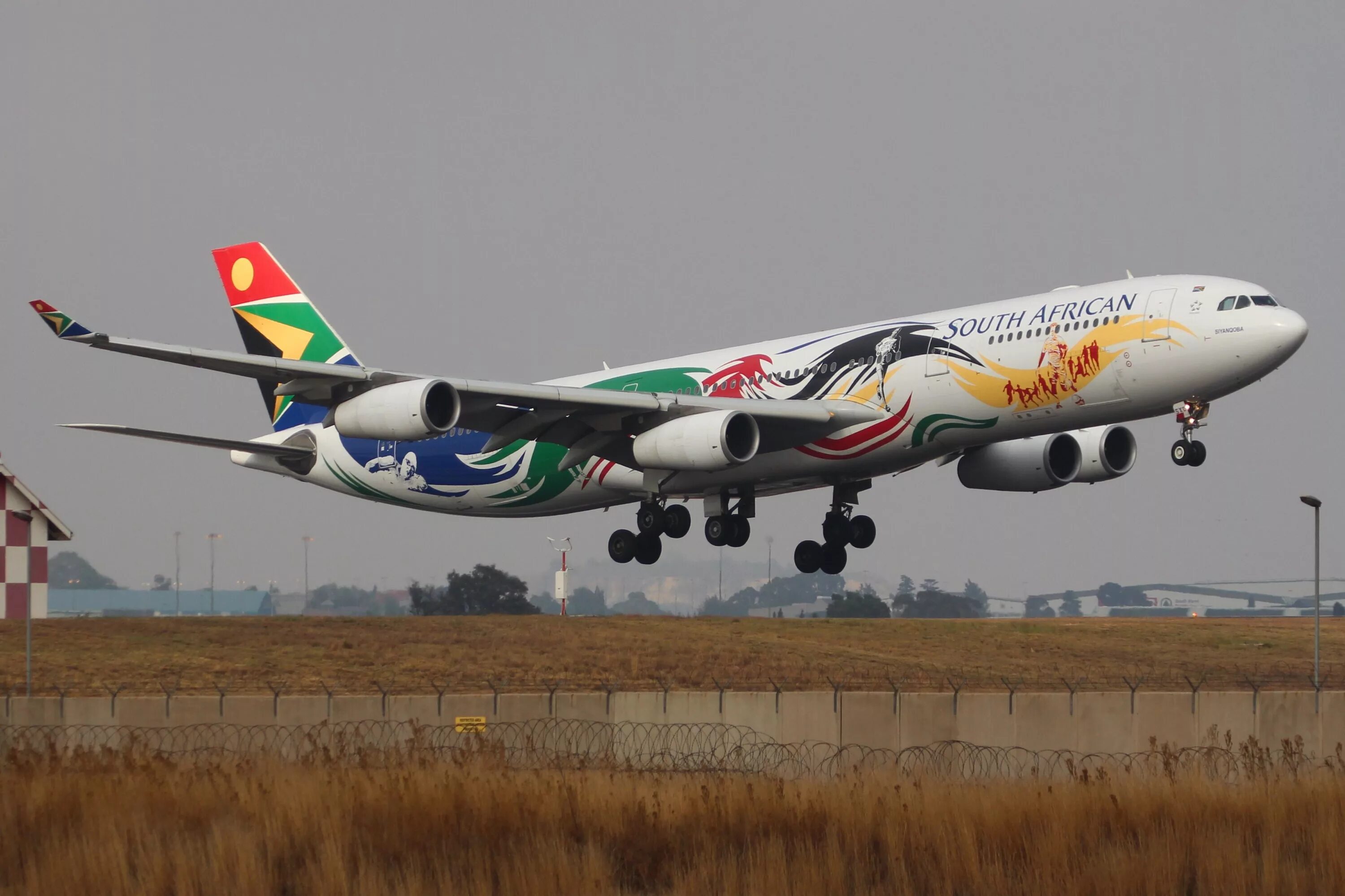 Авиакомпании юар. Африканские авиалинии. Airbus a340-300 south african airways. Воздушный транспорт юар. Авиакомпания south african airways.