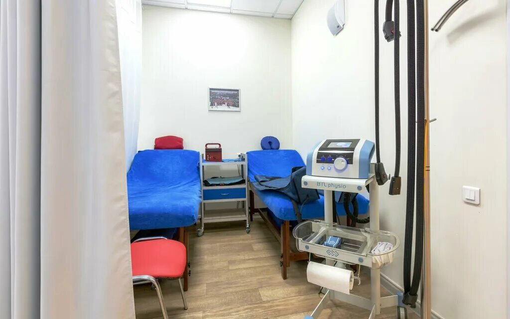 беговая дорожка alter g. медцентр ска. медицинский центр ска фото. ска центр нижний. медцентр ска.