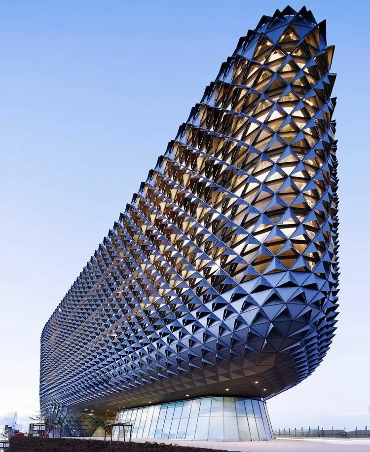 Разработала уникальное. South Australian Health and Medical research Institute (SAHMRI), Аделаида (Австралия). Нео футуризм в архитектуре. Архитектура Параметрика архитектура. Архитектура Виктора Энрича.