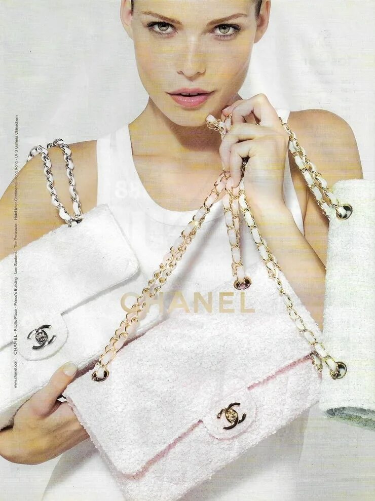 Chanel boy сумка. Реклама очков. Хамилтон отанел смит. Клаудиа шиффер для chanel. Блейк лайвли для шанель.