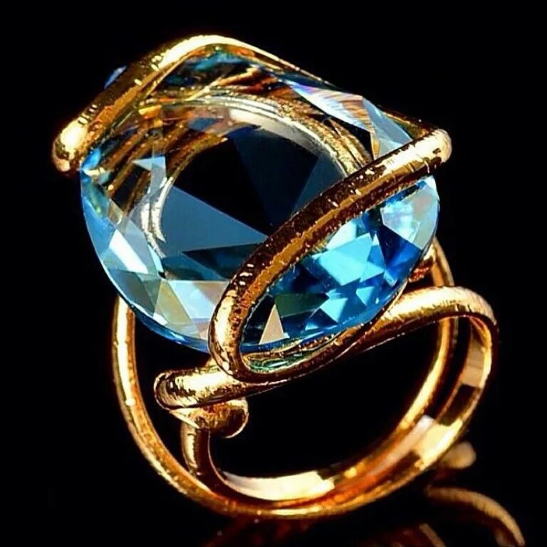 ювелирные изделия серьги бриллиантами из золота. ювелирный каталог. ювелирное изделие двухстороннее. выставочные ювелирные украшения. санлайт золотые комплекты.