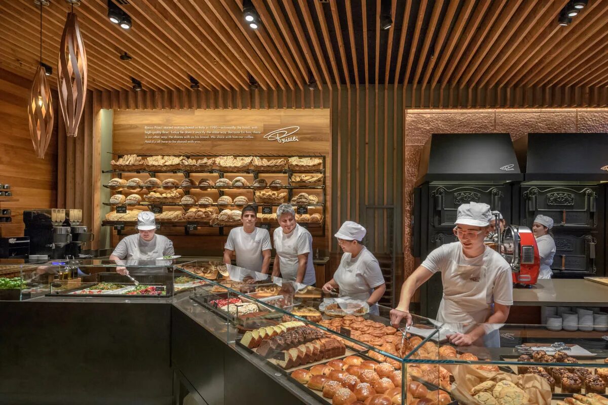 Фуд новости. Starbucks Reserve Roastery Tokyo. Princi пекарня. Starbucks Italian Princi Bakery. Итальянская пекарня.