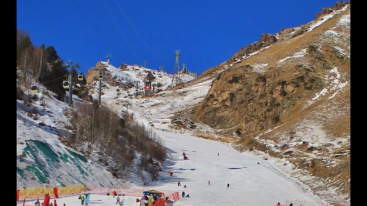 Время в азау. Эльбрус Поляна Азау. Терскол Поляна Азау. Азау Гарабаши. Поляна Азау Приэльбрусье.