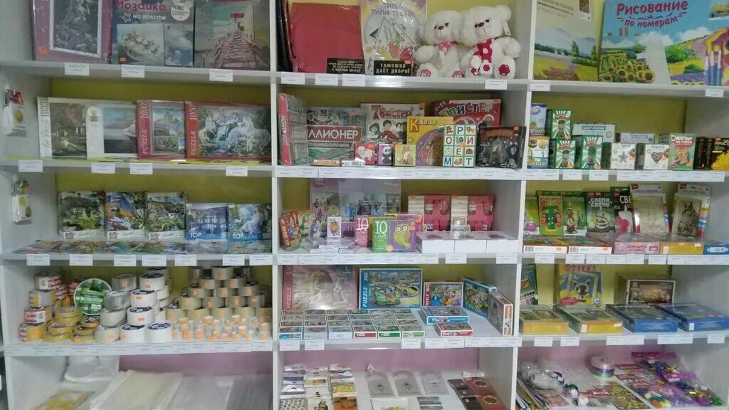 канцтовары гомель. кисть художественная выкладка в магазине. канцтовары гомель. канцелярский магазин правды 29. канцтовары гомель.