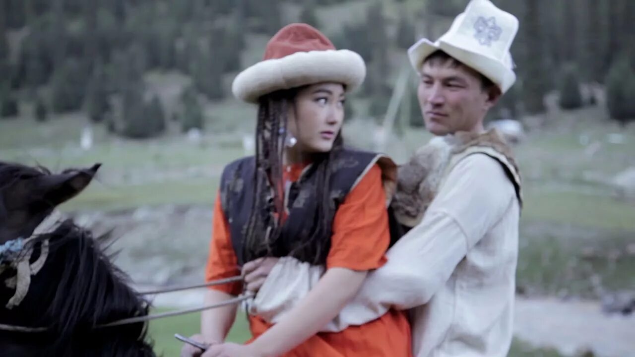 Похищение невесты. Кража невесты в Киргизии. Кыргызстана ала качуу праздник. Ала качуу
