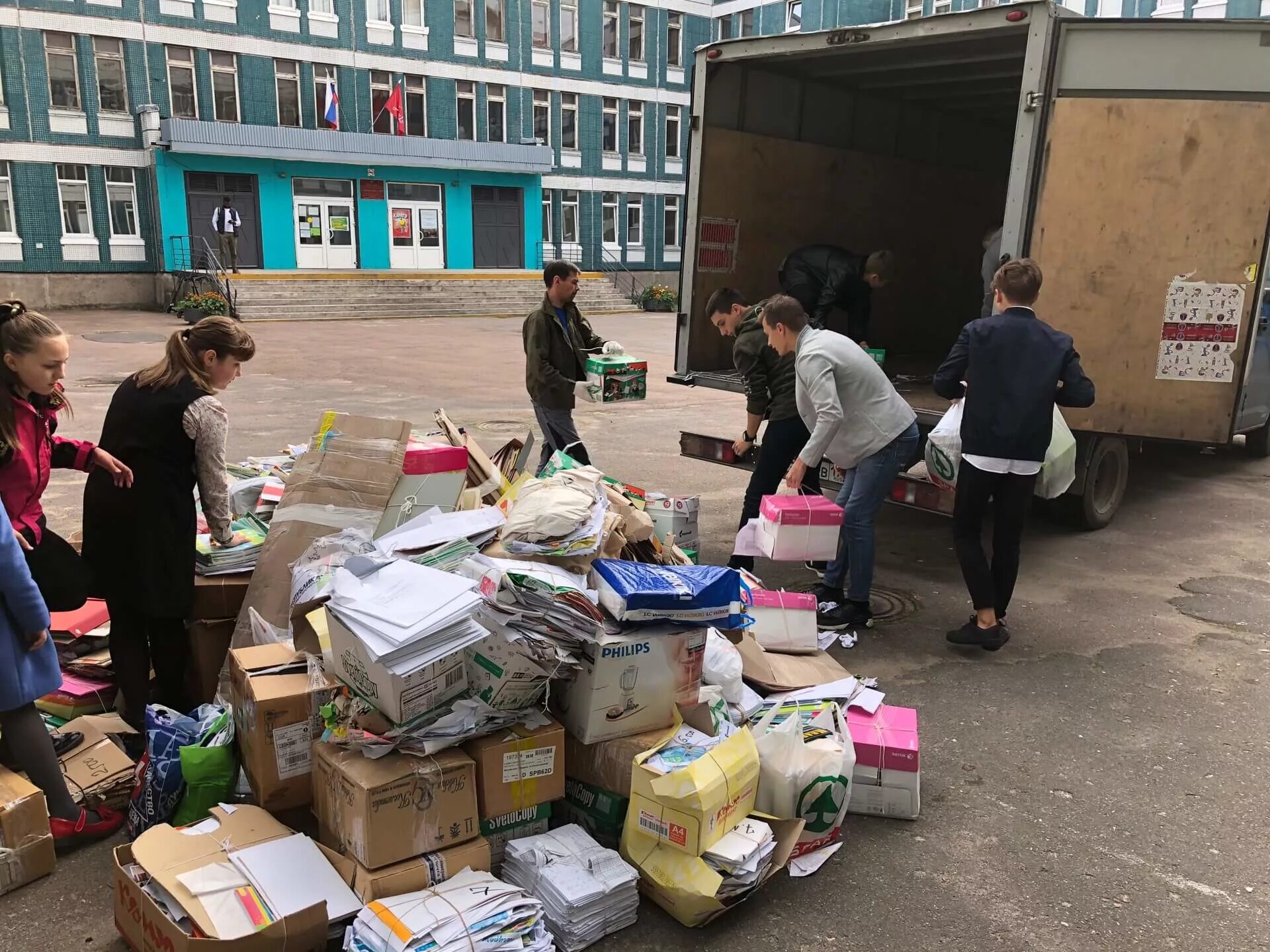 вывоз вторсырья. вывоз макулатуры. вывоз макулатуры от 100 кг. картон вторсырье. вывоз макулатуры от 100 кг.