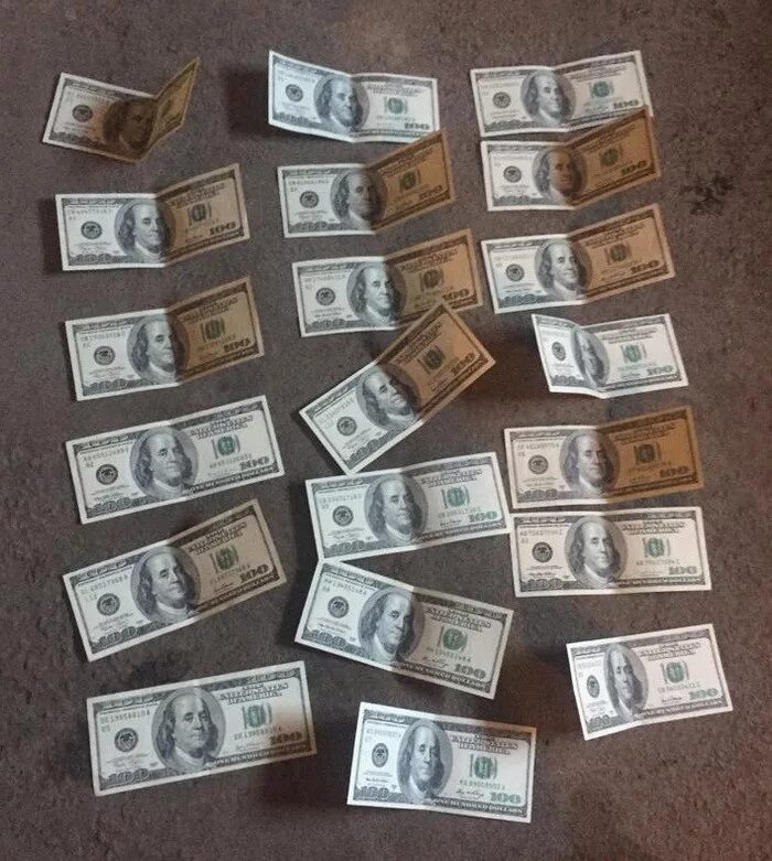 2000 тыс долларов. 2000 тыс долларов. Купюра 2000. Контрабанда долларов. 600 млн долларов.