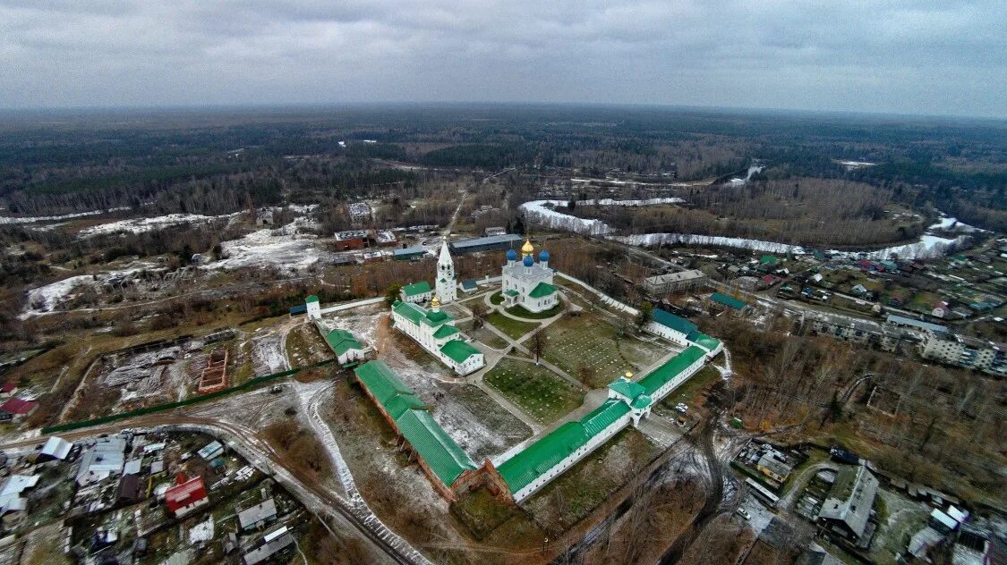 Погода в володарске нижегородской на 14 дней. Мужской монастырь Флорищева пустынь. Флорищева пустынь в Нижегородской. Поселок Флорищи Нижегородской области. Фролищи Нижегородская область.