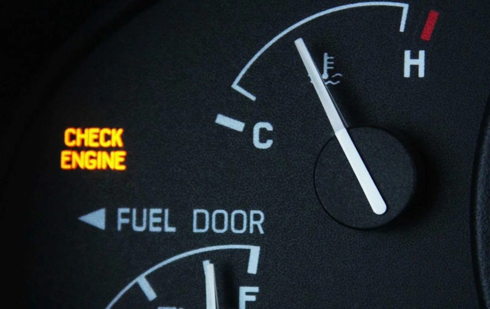 Лампочка check. Чек двигателя. индикатор проверки двигателя. датчик check engine. индикатор чек.