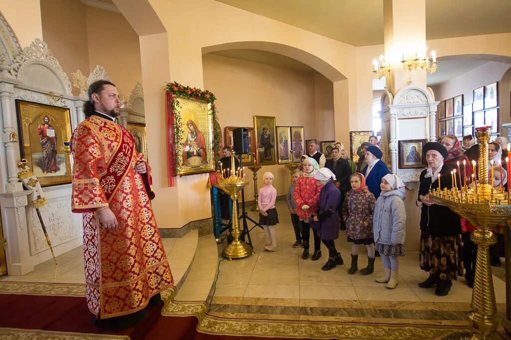 Храм преображения господня в лигово расписание богослужений. Церковь преображения господня в лигово спб. Преображенская церковь спб добровольцев. Храм преображения господня в лигово. Добровольцев 32 церковь.