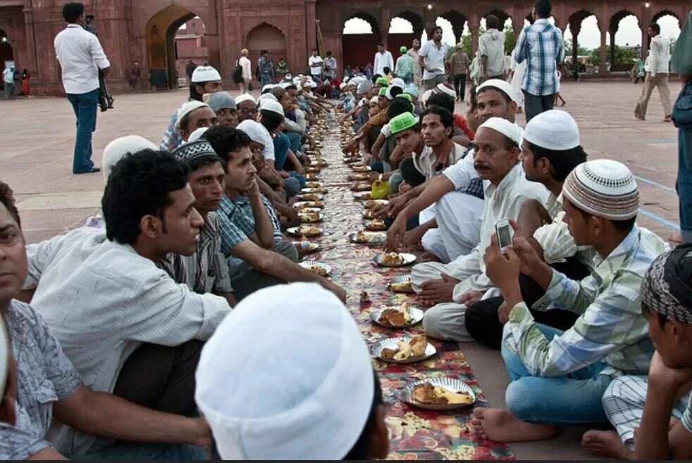 Что такое разговение в рамадан. Праздник ИД Аль Фитр Индия.