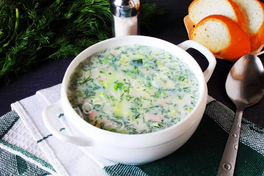 Окрошка с куриным филе. Окрошка сибирская. донская окрошка. пензенская окрошка. классическая окрошка с колбасой.