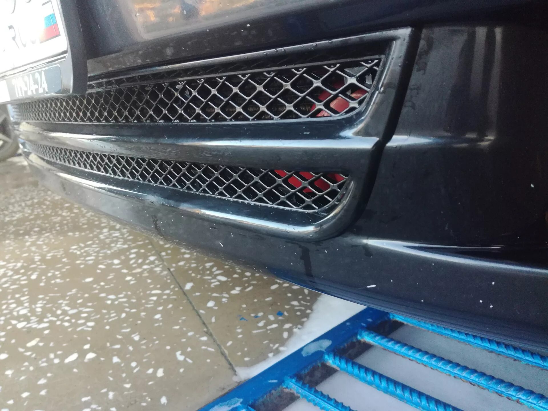 Защитная сетка в бампер шевроле лачетти. Решетка радиатора сетка на chevrolet lacetti. Сетка в бампер лачетти хэтчбек. Защитная сетка в бампер лачетти седан. Защитная решетка в бампер лачетти седан.