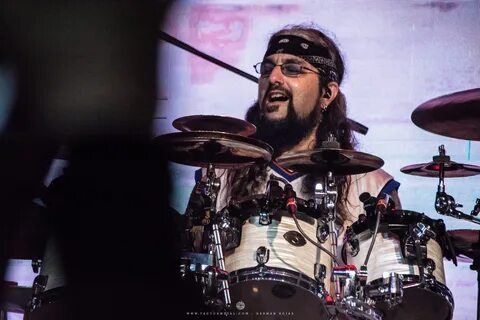 MIKE PORTNOY @ Teatro ABC (37990299841).jpg. 