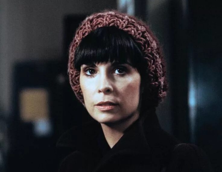 Ist nicht nur. Талия Шайр Рокки. Талия Шайр Talia Shire. Талия Шайр крестный отец. Талия Шайр в молодости.