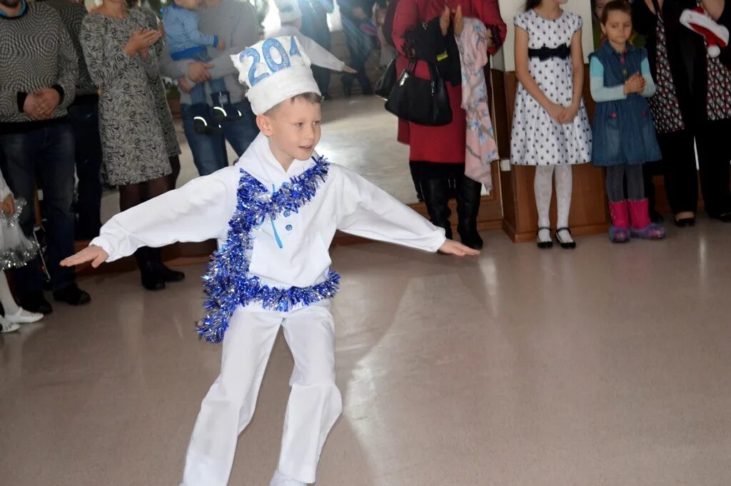 Чыршы чыршы без сине ильсия бадретдинова слова. Песня чыршы. Стих чыршы. Текст песни чыршы. Песня чыршы.