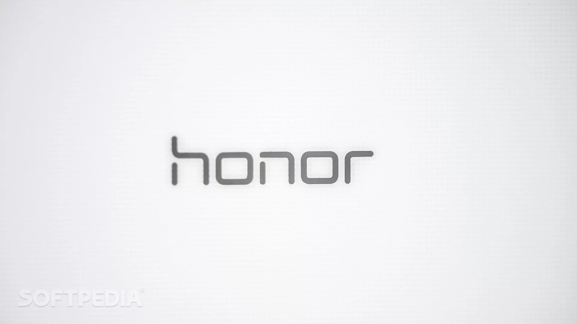 Хонор стал черно белым. Логотип хонор. Заставка хонор. Honor надпись. Обои с логотипом Honor.