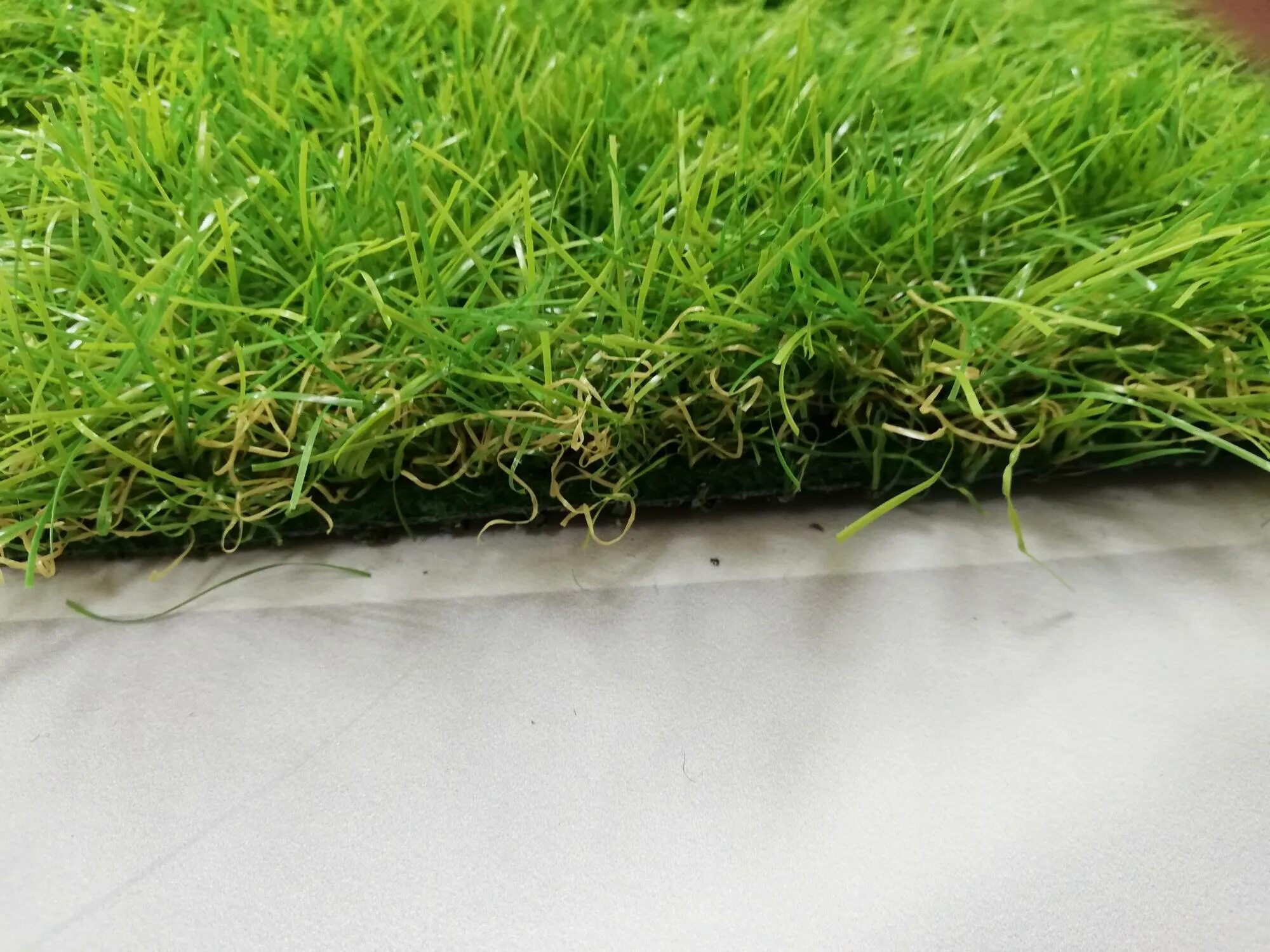Газон Леруа Мерлен. Искусственный газон Леруа Мерлен. Искусственная трава 40 мм. Леруа Мерлен искусственная трава покрытие. Купить траву в леруа мерлен
