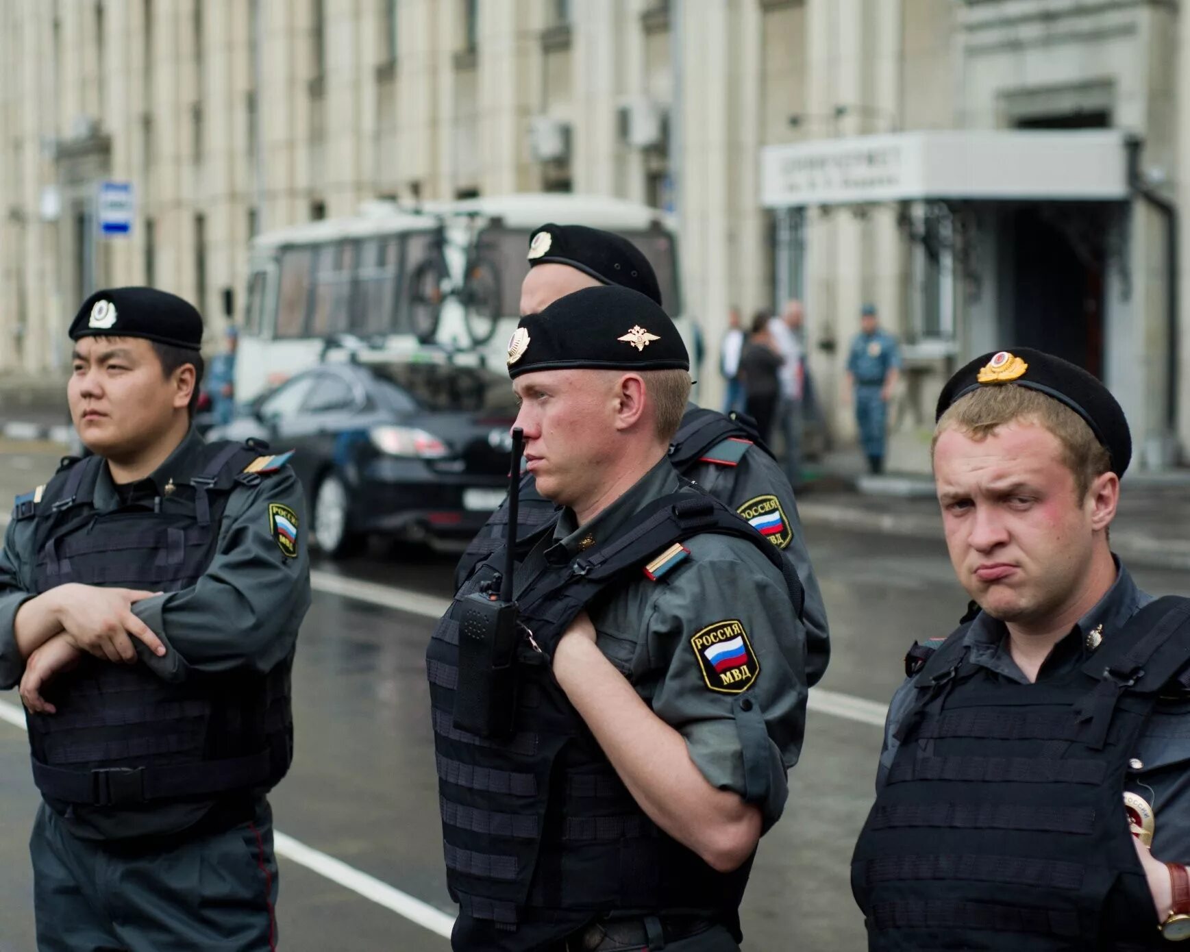 Милиция России. Российская полиция. Русский полицейский. Современный полицейский.