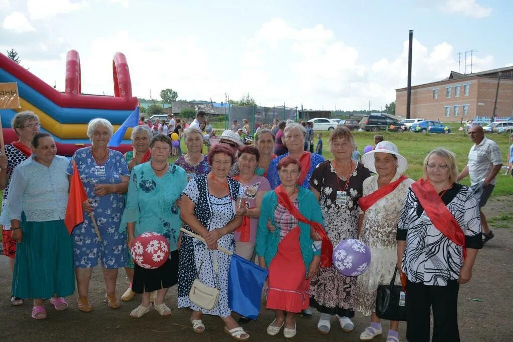 Погода в красноярском крае иланский район. Новониколаевка Красноярский край Иланский район. Село Новониколаевка Иланский район. Карапсель Иланский район. Новониколаевка Иланский.