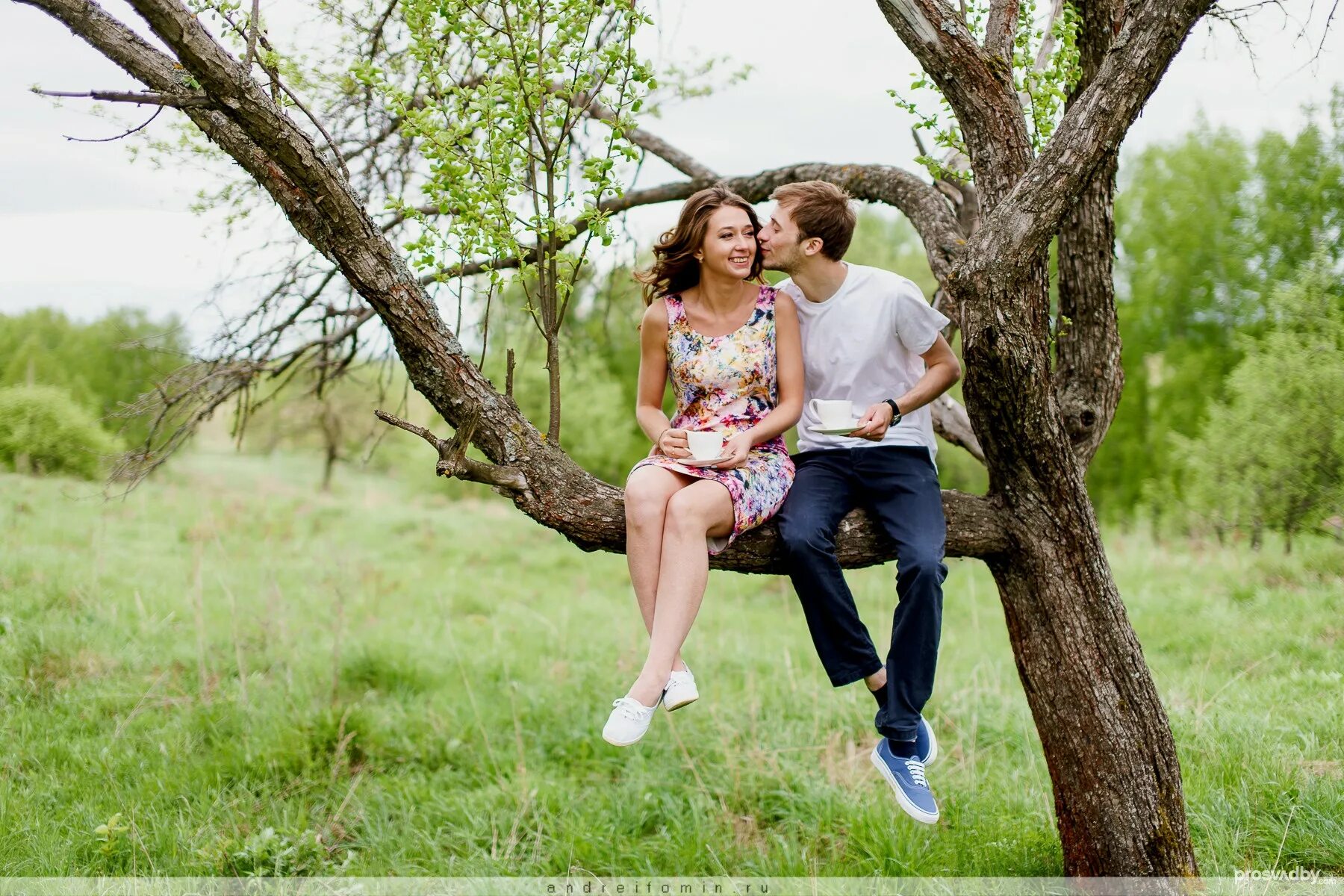 фотосессия в стиле лав стори на природе. лав стори фотосессия. фотосессия лавстори на природе. красивая лав стори фотосессия. фотограф love story.