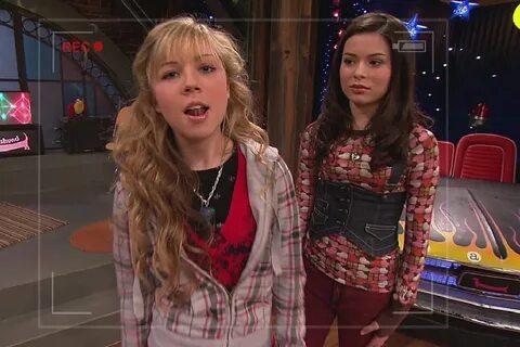 Nora Dershlit Returns For ICarly Reboot Series In A Special Cameo.