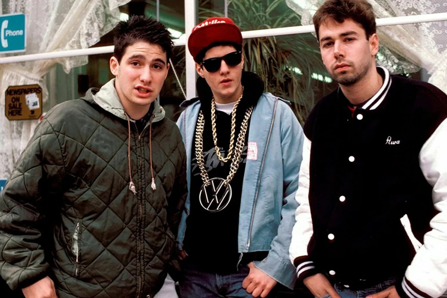 Авторадио. Beastie boys в молодости. Группа backstreet boys. Бэд бойс блю фото. Бэкстрит бойз бэнд.