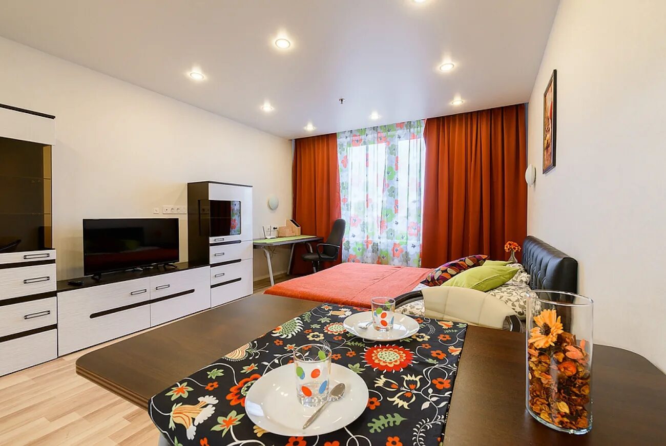 Квартиру без посредников на длительный срок от хозяина. Квартиры в новосибирске. Пантелеевская дом 20 планировка квартир. Съемная квартира. Частный дом на длительный срок.