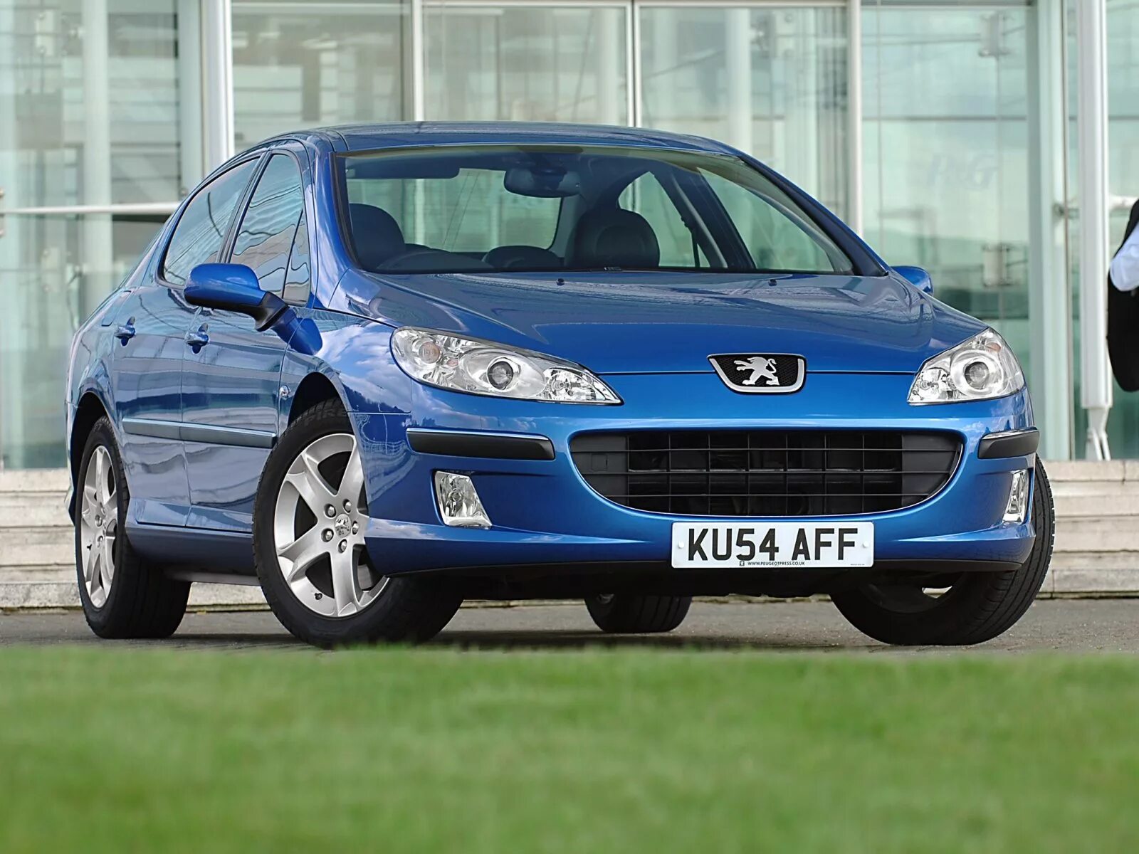 Авто пежо дизель. Peugeot 407. пежо 407 хэтчбек. peugeot 407 sedan синий. пежо 407 трехдверная.