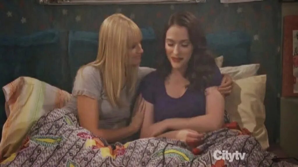 6 lesbian. 2 Broke girls Max and Caroline Kiss. 2 Broke girls kissing. 2 Broke girls kissing Caroline. 2 Broke girls kissing Max.