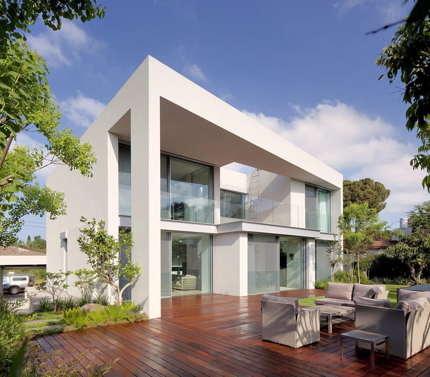 50 Breathtaking House Exterior Ideas (Photo Gallery) Architecture house, Unique 