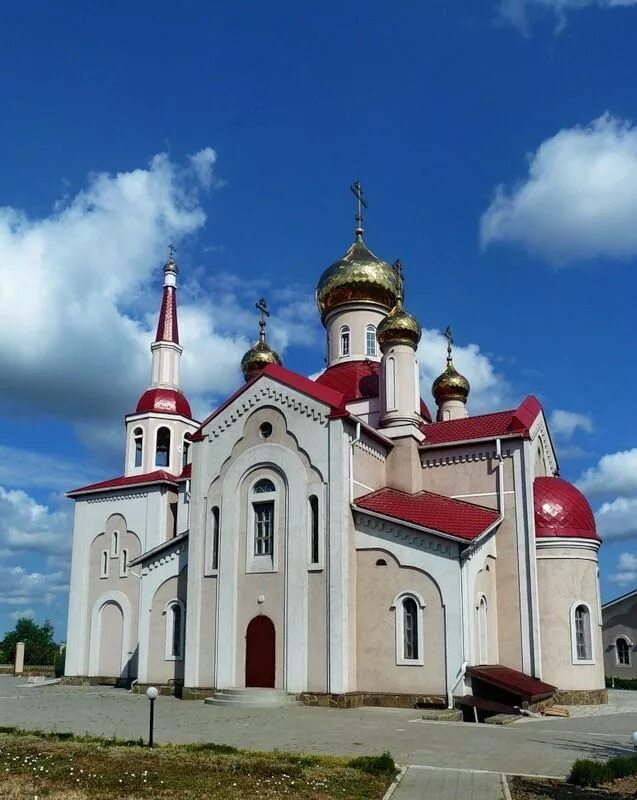 Предметами культового и религиозного назначения. Анапский район юровка храм. Церковь в филях нарышкинское барокко. Рождественский монастырь в москве. Храм козельска оптиной пустыни.