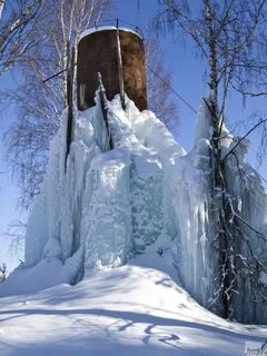 Водонапорная башня зимой