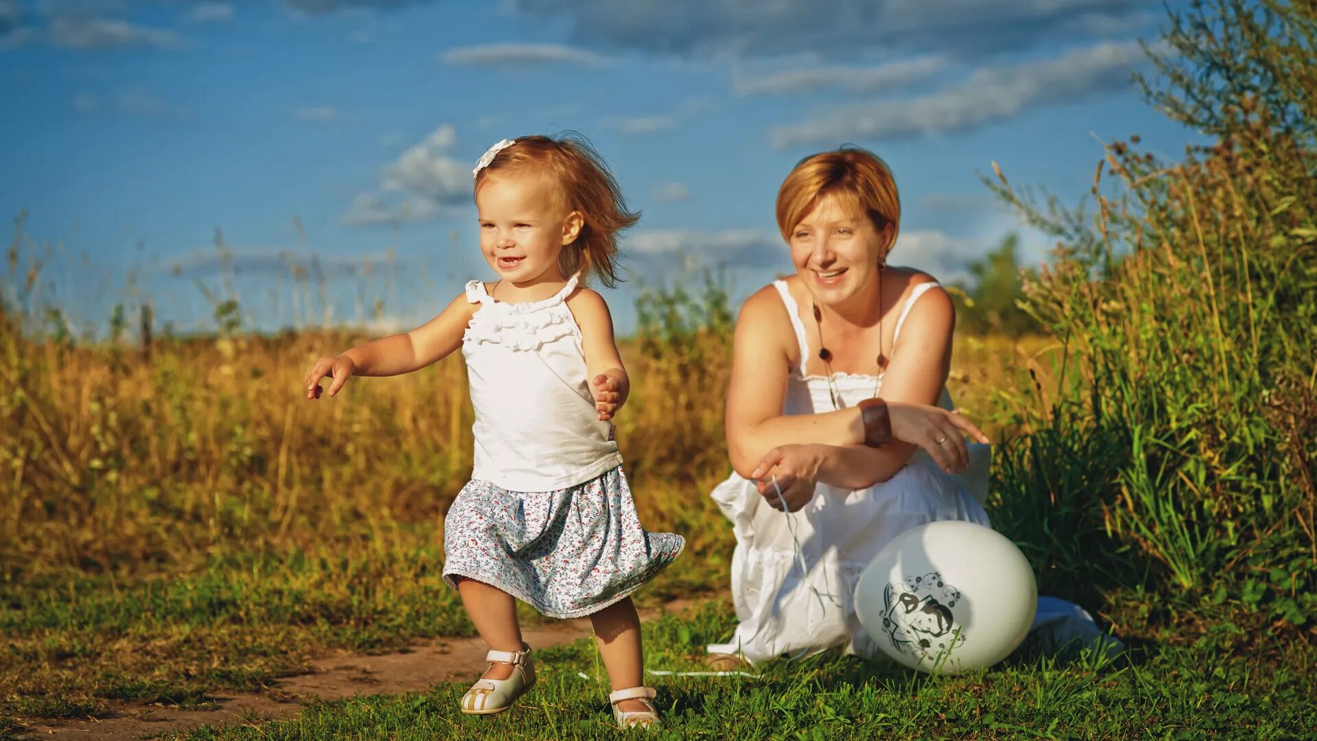 Общение ребенка и взрослого. Родители и дети. Воспитание ребенка. Разговор родителей с ребенком. Эстер селсдон.